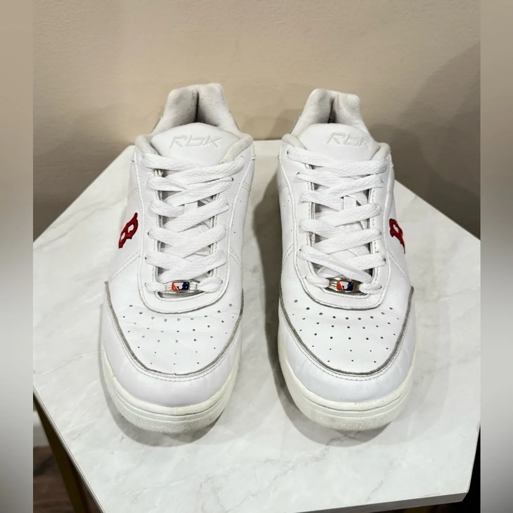 🔥Reebok Red Sox Y2K White Sneakers Man’s Sz 10 EUC🔥